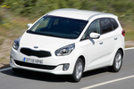 KIA Carens 1.7 CRDi VGT 115 CV Drive Monovolumen Schneeweiss Exterior Frontal-Lateral 5 puertas