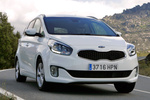 KIA Carens 1.7 CRDi VGT 115 CV Drive Monovolumen Schneeweiss Exterior Lateral-Frontal 5 puertas