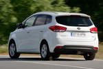 KIA Carens 1.7 CRDi VGT 115 CV Drive Monovolumen Schneeweiss Exterior Lateral-Posterior 5 puertas