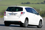 Toyota Verso 150D AutoDrive Advance Monovolumen Pearl White Exterior Posterior-Lateral 5 puertas