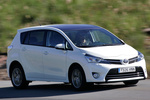 Toyota Verso 150D AutoDrive Advance Monovolumen Pearl White Exterior Lateral-Frontal 5 puertas