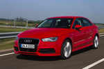 Audi A3 Gama A3 Sedan S line Turismo Rojo Misano Efecto Perla Exterior Frontal-Lateral 4 puertas