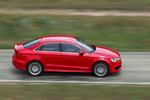 Audi A3 Gama A3 Sedan S line Turismo Rojo Misano Efecto Perla Exterior Lateral 4 puertas