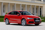 Audi A3 Gama A3 Sedan S line Turismo Rojo Misano Efecto Perla Exterior Lateral-Frontal 4 puertas