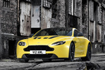 Aston Martin Vantage S S Coup&eacute; Yellow Tang Exterior Frontal-Lateral 2 puertas