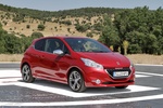 Peugeot 208 GTi GTi Turismo Rojo Rubi Exterior Lateral-Frontal 3 puertas