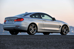 BMW Serie 4 435i Sport Line Coup&eacute; Graciersilber metalizado Exterior Posterior-Lateral 2 puertas