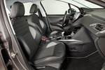 Peugeot 2008 1.6 e-HDI 92 CV Allure Todo terreno Interior Asientos 5 puertas