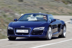 Audi R8 4.2 FSI V8 430 CV S tronic quattro Gama R8 Descapotable Azul Estoril Exterior Frontal-Lateral 2 puertas