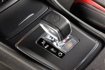 Mercedes-Benz Clase A A 45 AMG A 45 AMG Turismo Interior Palanca de Cambios 5 puertas