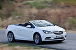 Opel Cabrio ECOTEC 1.6 SIDI Turbo 170 CV Excellence Descapotable Blanco Alpino Exterior Frontal-Lateral 2 puertas