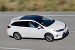Toyota Auris H&iacute;brido Advance Turismo familiar Blanco Perlado Exterior Cenital-Lateral-Frontal 5 puertas