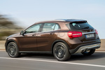Mercedes-Benz Clase GLA GLA 220 CDI 4MATIC 7G-DCT Gama GLA Todo terreno Marr&oacute;n oriental metalizado Exterior Lateral-Posterior 5 puertas