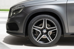 Mercedes-Benz Clase GLA GLA 250 4MATIC 7G-DCT Gama GLA Todo terreno Designo gris monta&ntilde;a magno Exterior Llanta 5 puertas