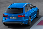 Audi A6 RS 6 Avant 4.0 TFSI quattro tiptronic 8 vel. 560 CV RS 6 Avant Turismo familiar Azul estoril efecto cristal Exterior Frontal-Lateral 5 puertas