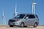 SsangYong Rodius 2.0 eXdi 155 CV (gama 2013) Premium (gama 2013) Monovolumen Fine Silver Exterior Lateral-Frontal 5 puertas
