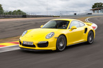Porsche 911 Turbo Turbo Coup&eacute; Amarillo Racing Exterior Frontal-Lateral 2 puertas