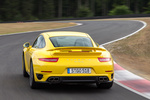 Porsche 911 Turbo Turbo Coup&eacute; Amarillo Racing Exterior Posterior 2 puertas