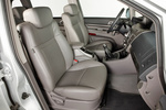 SsangYong Rodius 2.0 eXdi 155 CV (gama 2013) Premium (gama 2013) Monovolumen Fine Silver Interior Asientos 5 puertas