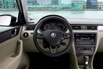 Skoda Spaceback Gama Spaceback Elegance Turismo Interior Salpicadero 5 puertas
