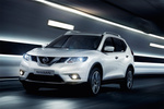 Nissan X-Trail Gama X-Trail Gama X-Trail Todo terreno Blanco Perlado Exterior Frontal-Lateral 5 puertas
