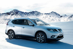 Nissan X-Trail Gama X-Trail Gama X-Trail Todo terreno Blanco Perlado Exterior Frontal-Lateral 5 puertas