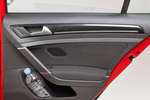 Volkswagen Golf GTD GTD Turismo Rojo Tornado Interior Puerta 5 puertas