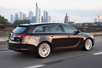 Opel Insignia Sports Tourer Sports Tourer Turismo familiar Caoba Exterior Posterior-Lateral 5 puertas