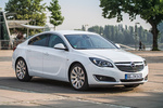 Opel Insignia Gama Insignia Gama Insignia Turismo Blanco Alpino Exterior Lateral-Frontal 4 puertas