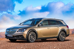 Opel Insignia Country Tourer Country Tourer Turismo familiar Verde Aurum Exterior Frontal-Lateral 5 puertas