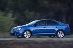 SEAT Toledo 1.6 TDI 90 (Modelo 2013) Style (Modelo 2013) Turismo Azul Oc&eacute;ano Exterior Lateral 5 puertas