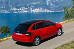 Skoda Spaceback Gama Spaceback Gama Spaceback Turismo Rojo Fuego Exterior Posterior-Lateral-Cenital 5 puertas
