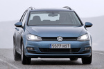 Volkswagen Golf 1.6 TDI CR 105 CV BMT Advance Turismo familiar Azul Pac&iacute;fico metalizado Exterior Frontal-Lateral 5 puertas