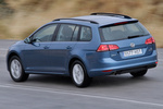 Volkswagen Golf 1.6 TDI CR 105 CV BMT Advance Turismo familiar Azul Pac&iacute;fico metalizado Exterior Posterior-Lateral 5 puertas