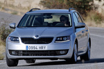 Skoda Octavia 1.8 TSI 180 CV DSG Gama Octavia Combi Turismo familiar Plata Brillante Metalizado Exterior Frontal-Lateral 5 puertas