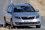 Skoda Octavia 1.8 TSI 180 CV DSG Gama Octavia Combi Turismo familiar Plata Brillante Metalizado Exterior Lateral-Frontal 5 puertas