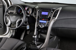Hyundai i30 1.6 CRDi 110 CV Style Sport Turismo familiar Interior Salpicadero 5 puertas