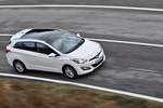 Hyundai i30 1.6 CRDi 110 CV Gama i30 CW Turismo familiar Creamy White Exterior Frontal-Lateral-Cenital 5 puertas