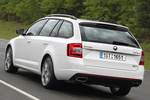 Skoda Octavia RS RS Turismo familiar Blanco Candy Exterior Posterior-Lateral 5 puertas