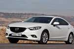 Mazda Mazda6 SKYACTIV-G 2.0 145 CV Style Turismo Snowflake White Pearl Exterior Lateral-Frontal 4 puertas