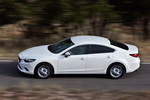Mazda Mazda6 SKYACTIV-G 2.0 145 CV Style Turismo Snowflake White Pearl Exterior Lateral 4 puertas