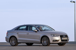 Audi A3 2.0 TDI 150 CV Ambiente Turismo Plata Hielo Metalizado Exterior Frontal-Lateral 4 puertas