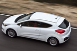 KIA cee'd 1.6 CRDi VGT 110 CV Drive Turismo Cassa White Exterior Cenital-Lateral-Posterior 3 puertas