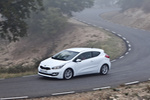 KIA cee'd 1.6 CRDi VGT 110 CV Drive Turismo Cassa White Exterior Frontal-Lateral 3 puertas
