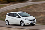Nissan Note 1.5 dCi 90 CV Tekna Premium + Pack "La Roja"  Monovolumen Blanco Perlado Exterior Lateral-Frontal 5 puertas