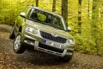 Skoda Yeti Gama Yeti Gama Yeti Outdoor Todo terreno Jungle Green Exterior Frontal-Lateral 5 puertas
