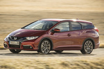 Honda Civic Gama Civic Tourer Gama Civic Tourer Turismo familiar Rojo Pasi&oacute;n Perlado Exterior Frontal-Lateral 5 puertas