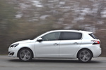 Peugeot 308 1.6 THP 125 CV Allure Turismo Blanco Banquise Exterior Lateral 5 puertas