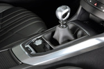 Peugeot 308 1.6 THP 125 CV Allure Turismo Interior Palanca de Cambios 5 puertas