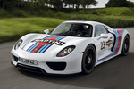 Porsche 918 Spyder Gama 918 Spyder Weissach Package Gama 918 Spyder Weissach Package Descapotable Blanco Martini Racing Design Exterior Frontal-Lateral 2 puertas